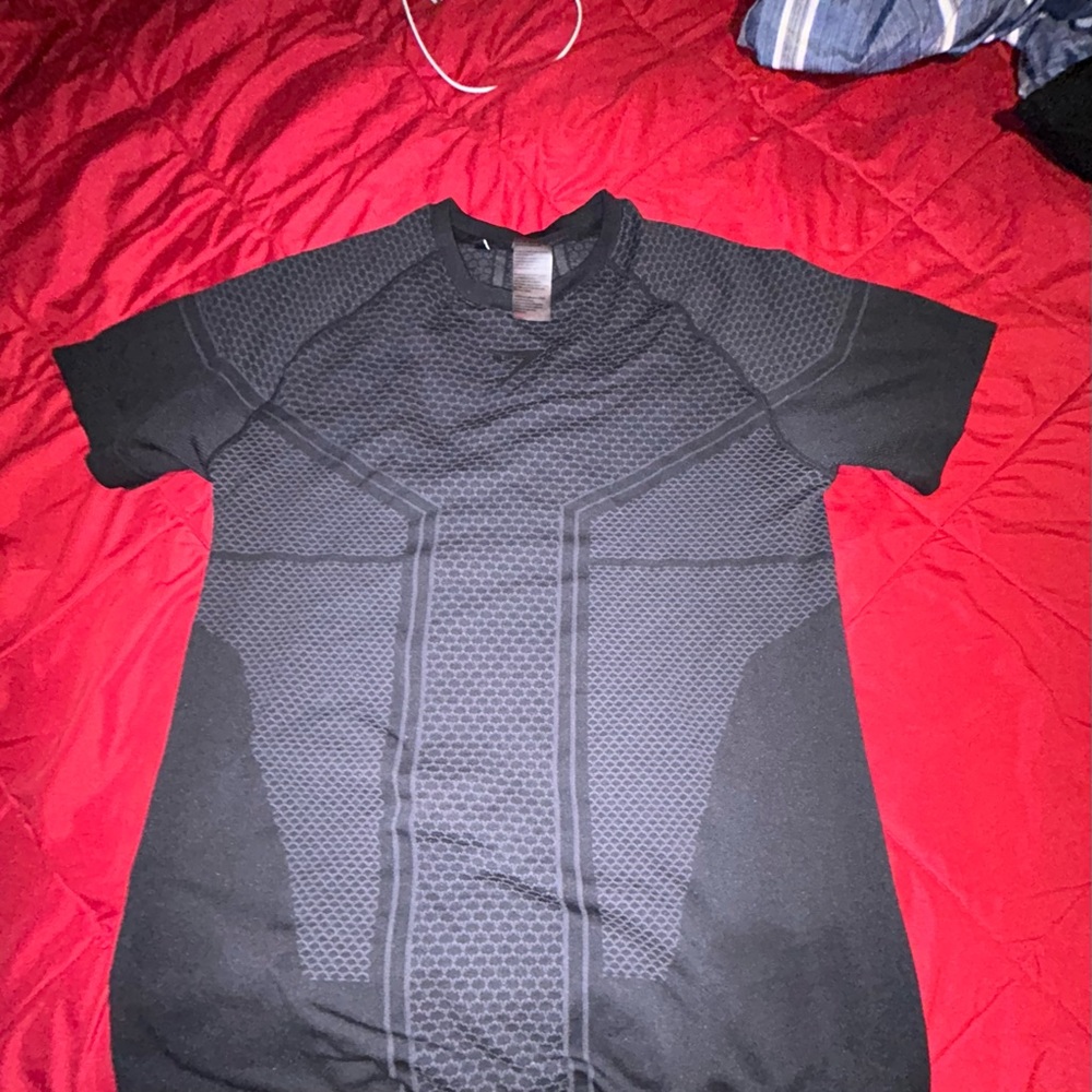 Gymshark onyx V3 compression shirt